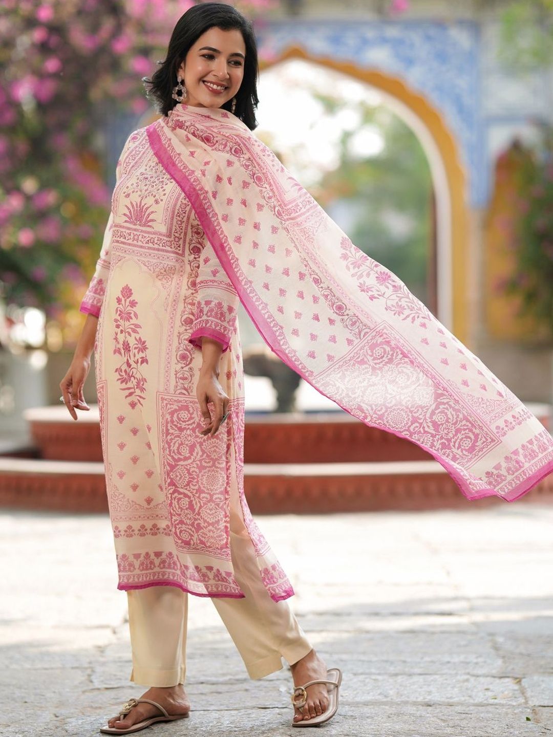 Dhiyona RR Women's Ethnic Motifs Printed Kurta with Trousers & Dupatta