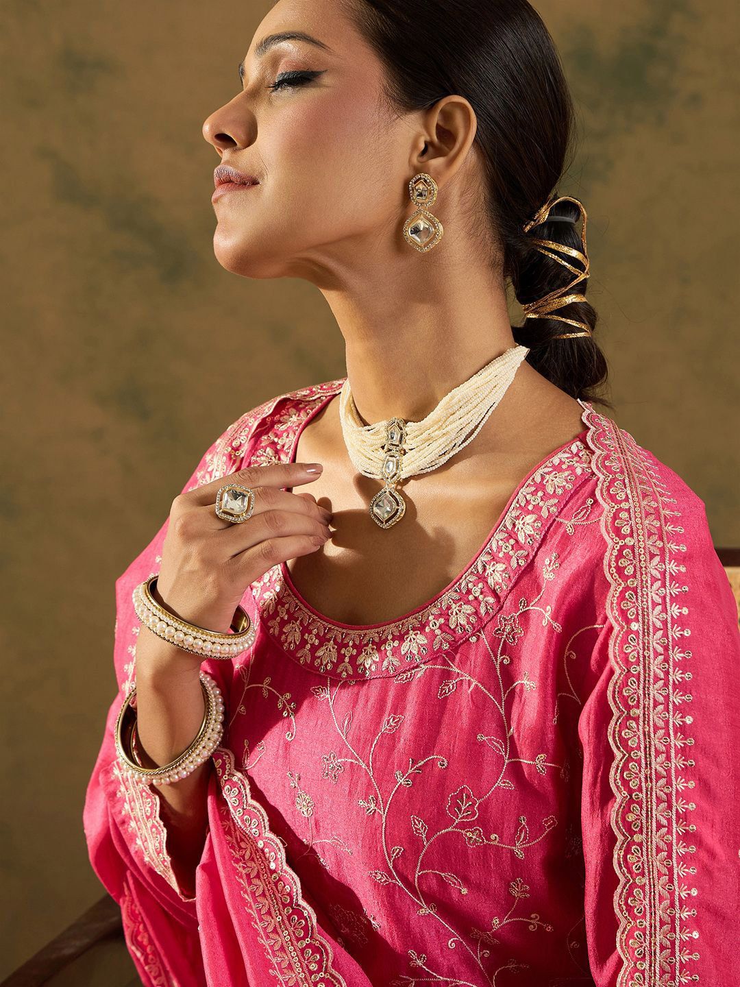 Dhiyona IE Ethnic Motifs Embroidered Thread Work Kurta with Trousers & Dupatta