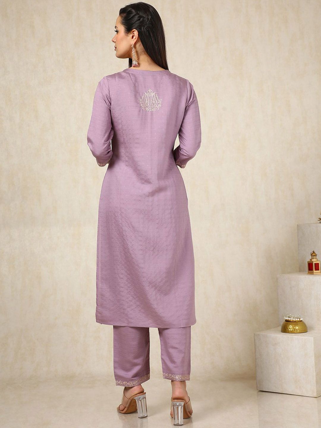 Dhiyona SO Women's Flral Embroidered Straight Kurta with Palazzos