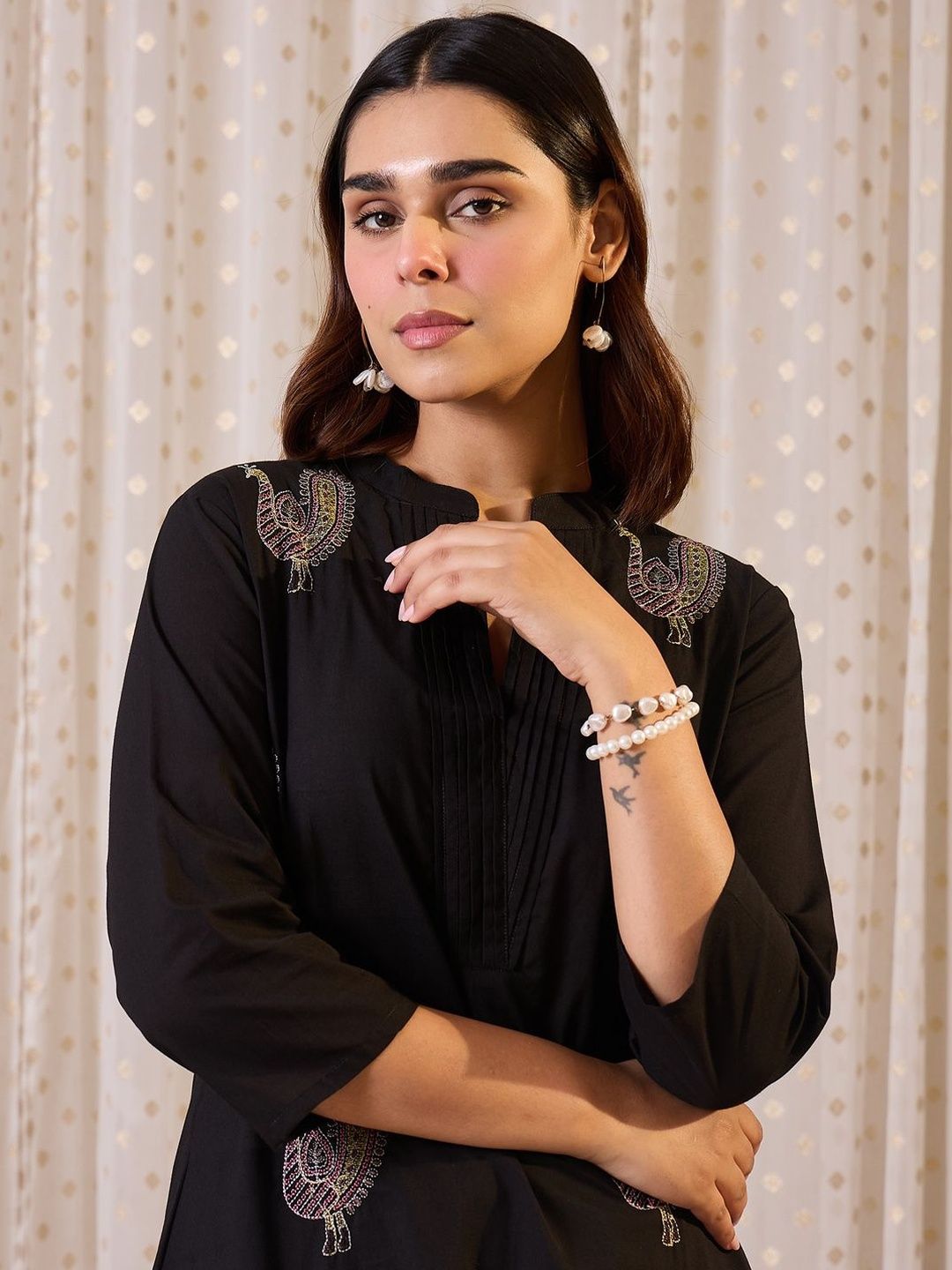 Women Ethnic Motifs Embroidered Regular Thread Work Cotton Kurta Set