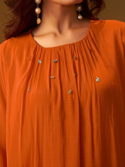 Women Floral Embroidered Regular Thread Work Kurta with Trousers