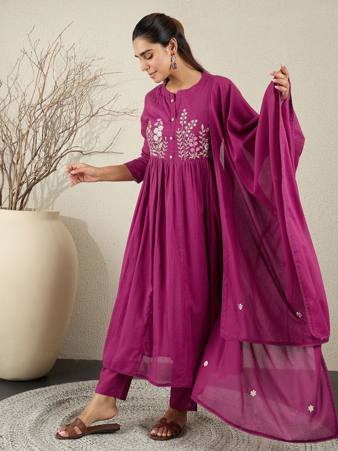 Floral Embroidered Thread Work Pure Cotton Kurta With Trousers & Dupatta