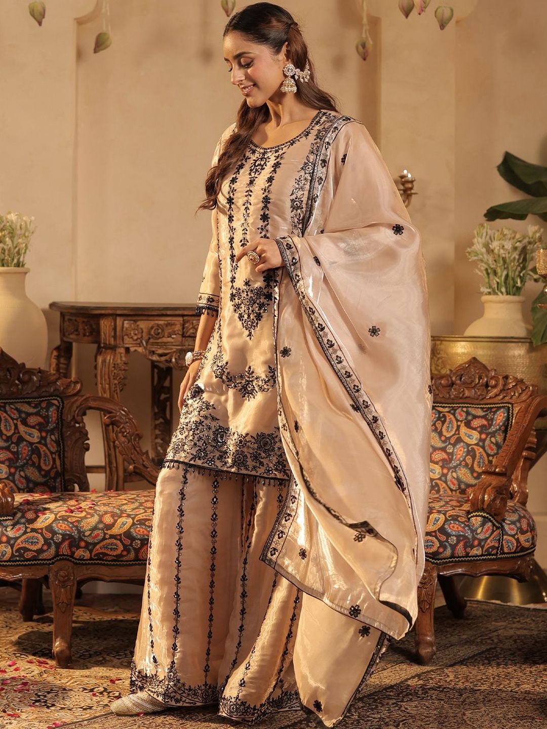 Women Ethnic Motifs Embroidered Regular Beads and Stones Kurta Set With Dupatta