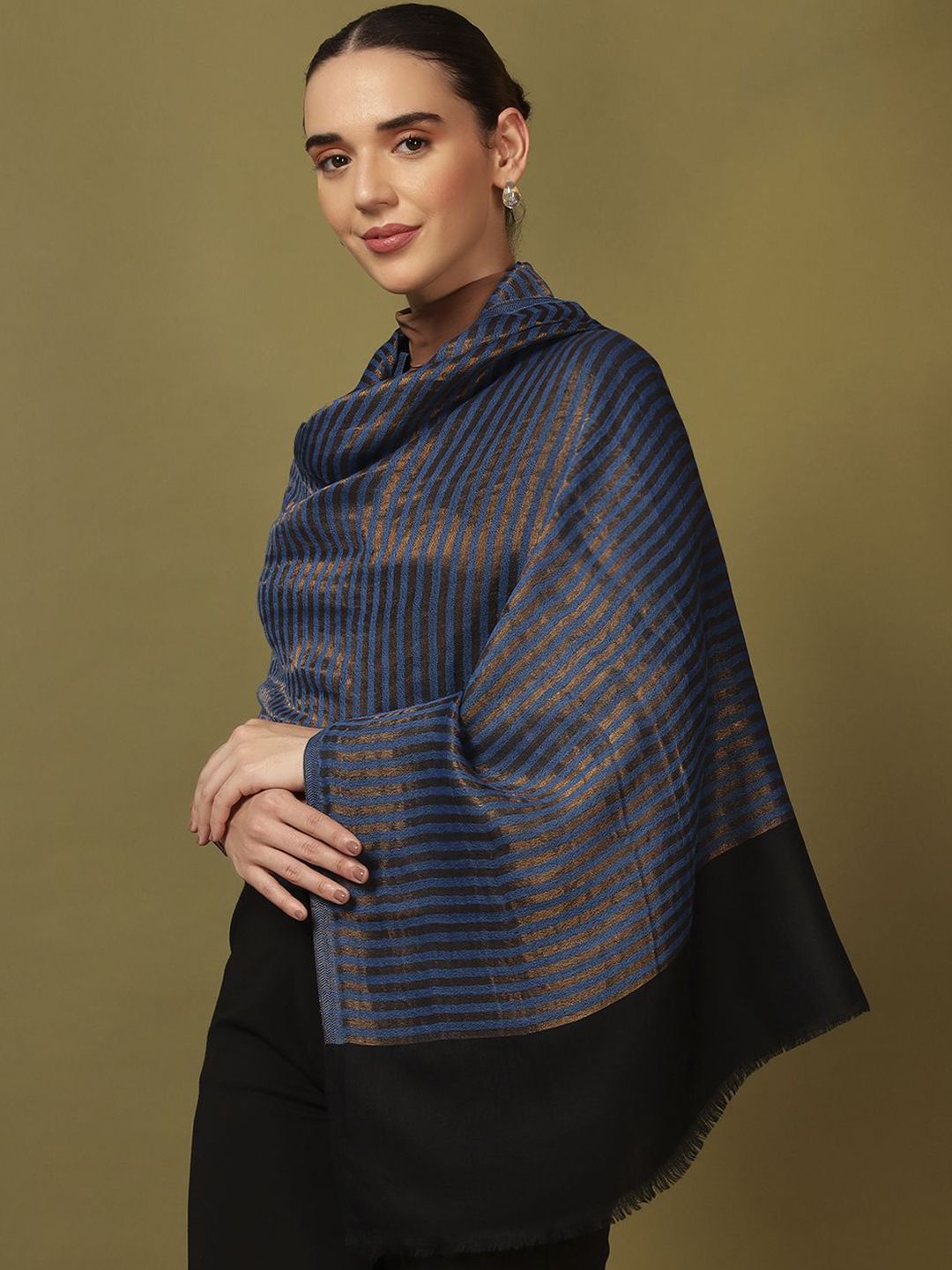 Dhiyona PA Zargul Striped Woven Design Zari Reversible Woolen Shawl