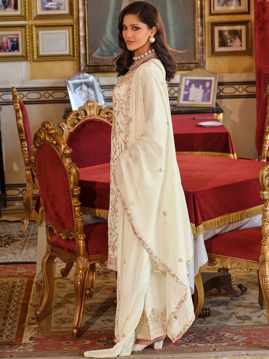 Women Ethnic Motifs Embroidered Regular Thread Work Kurta with Palazzos & Dupatta