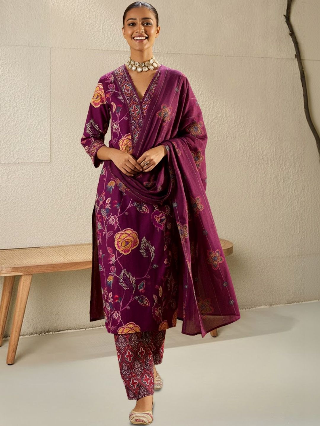 Dhiyona IE Women Floral Printed Regular Thread Work Pure Cotton Kurta with Trousers & With Dupatta