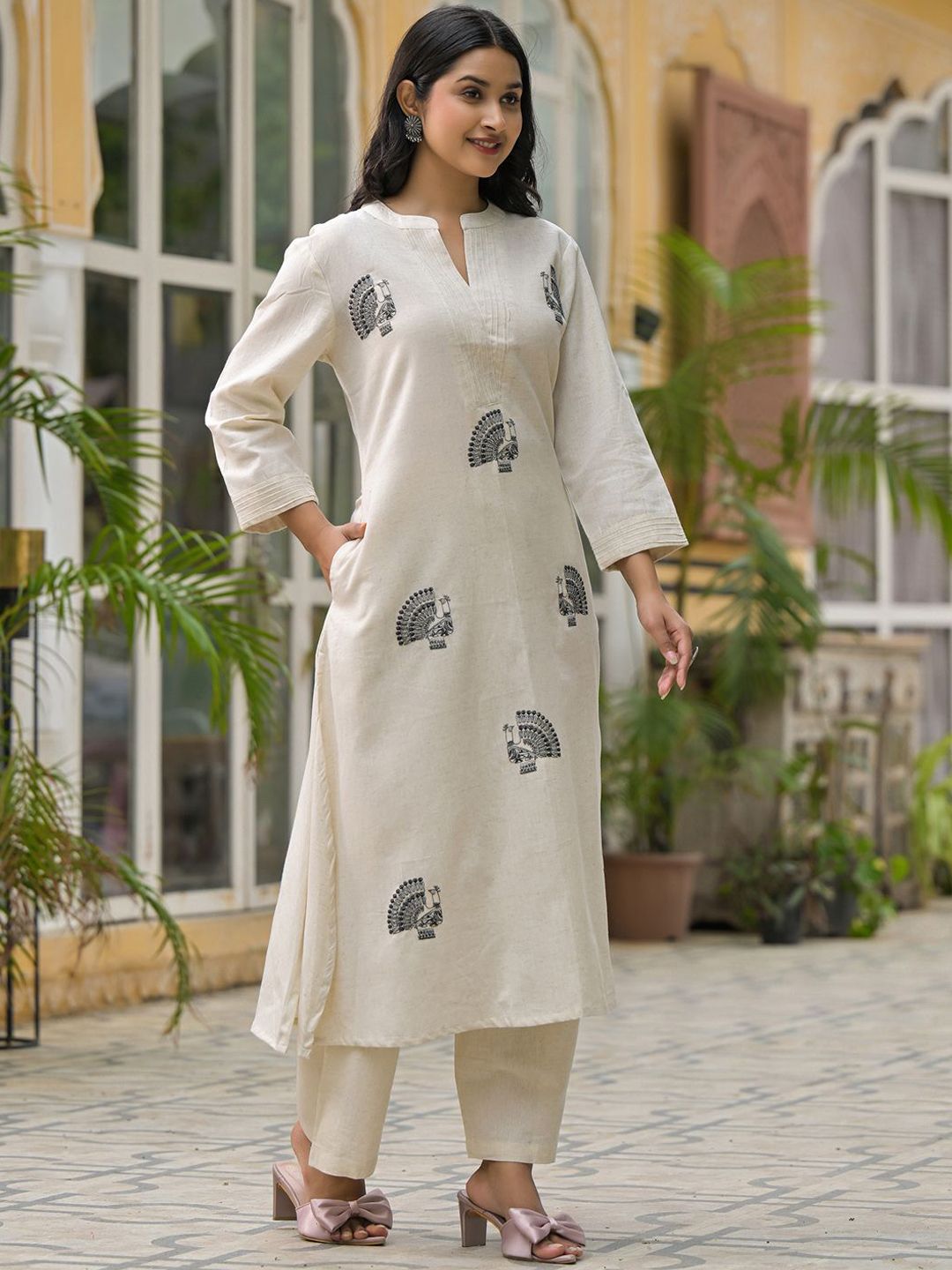 Dhiyona IE Embroidered Mandarin Collar Pure Cotton Tunic & Palazzos