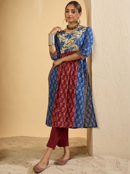 Women Floral Printed Panelled Pure Cotton Kurta with Trousers