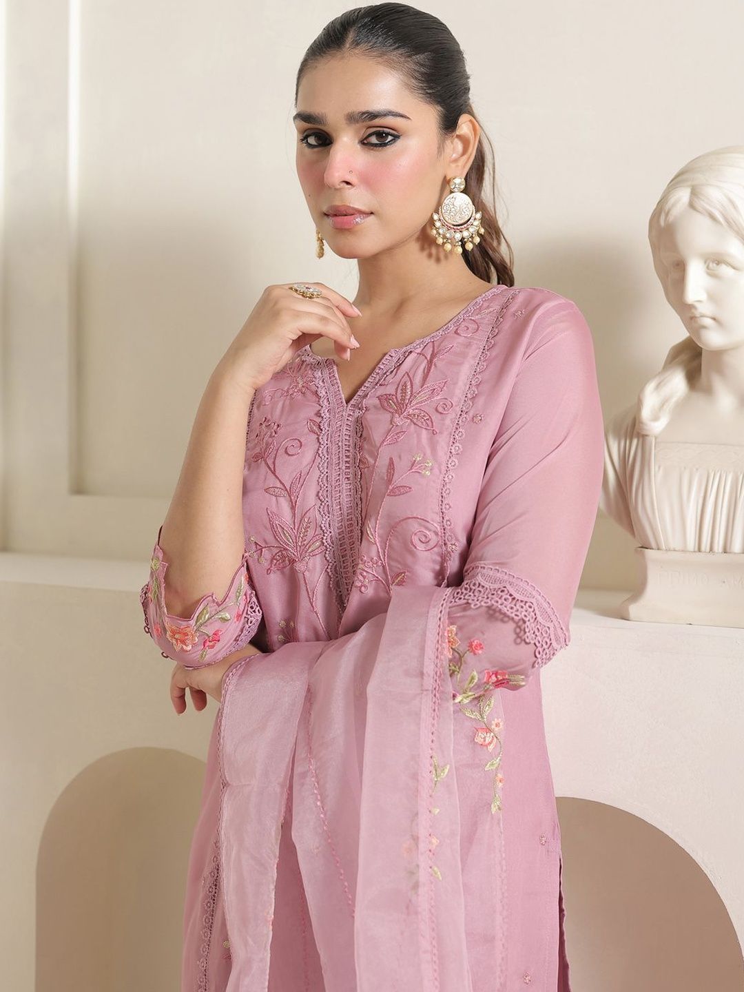 Dhiyona IE Women Floral Embroidered Kurta With Trousers & Dupatta Kurta Sets