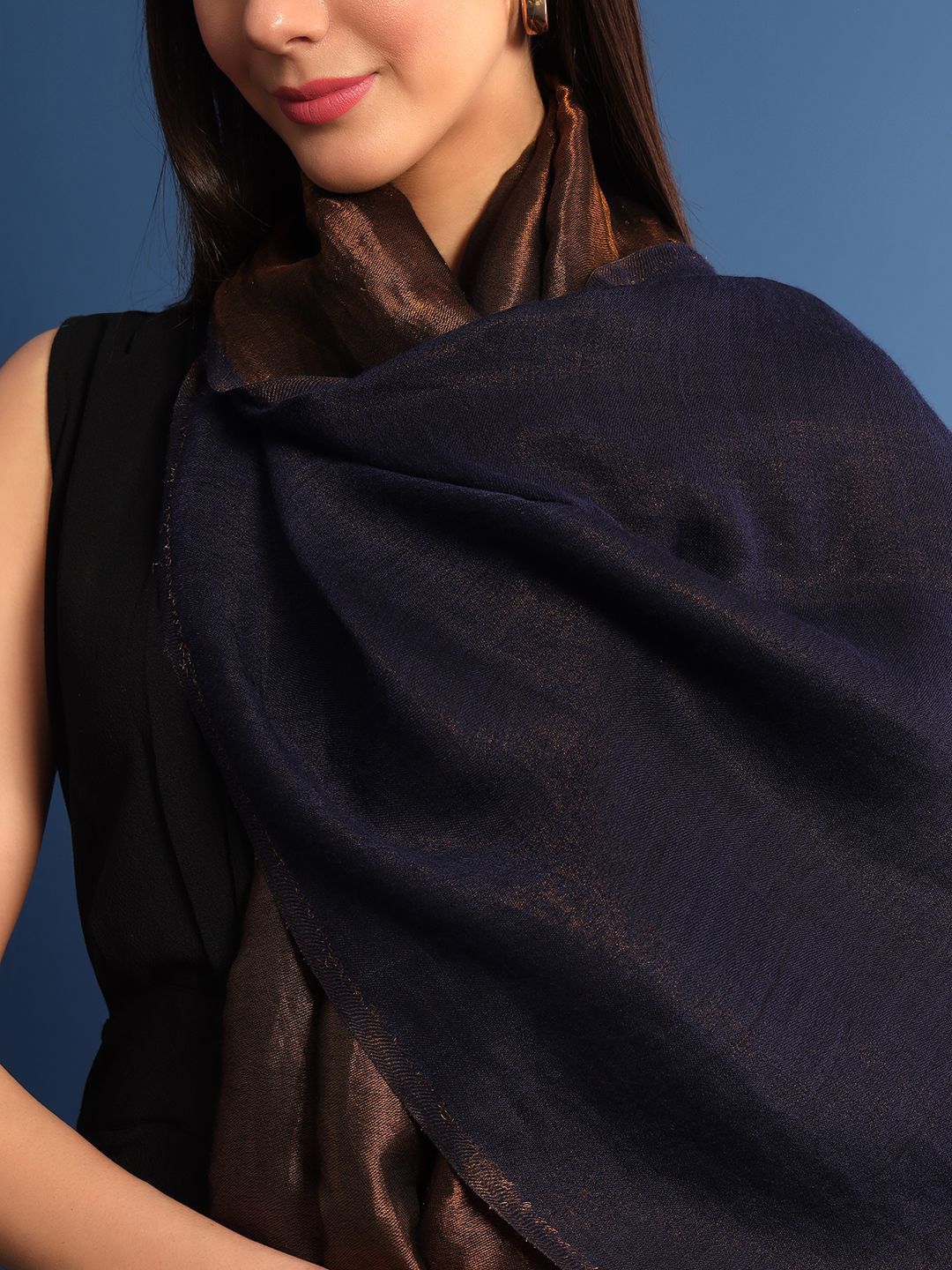 Dhiyona PA Woven Design Woollen Shawl