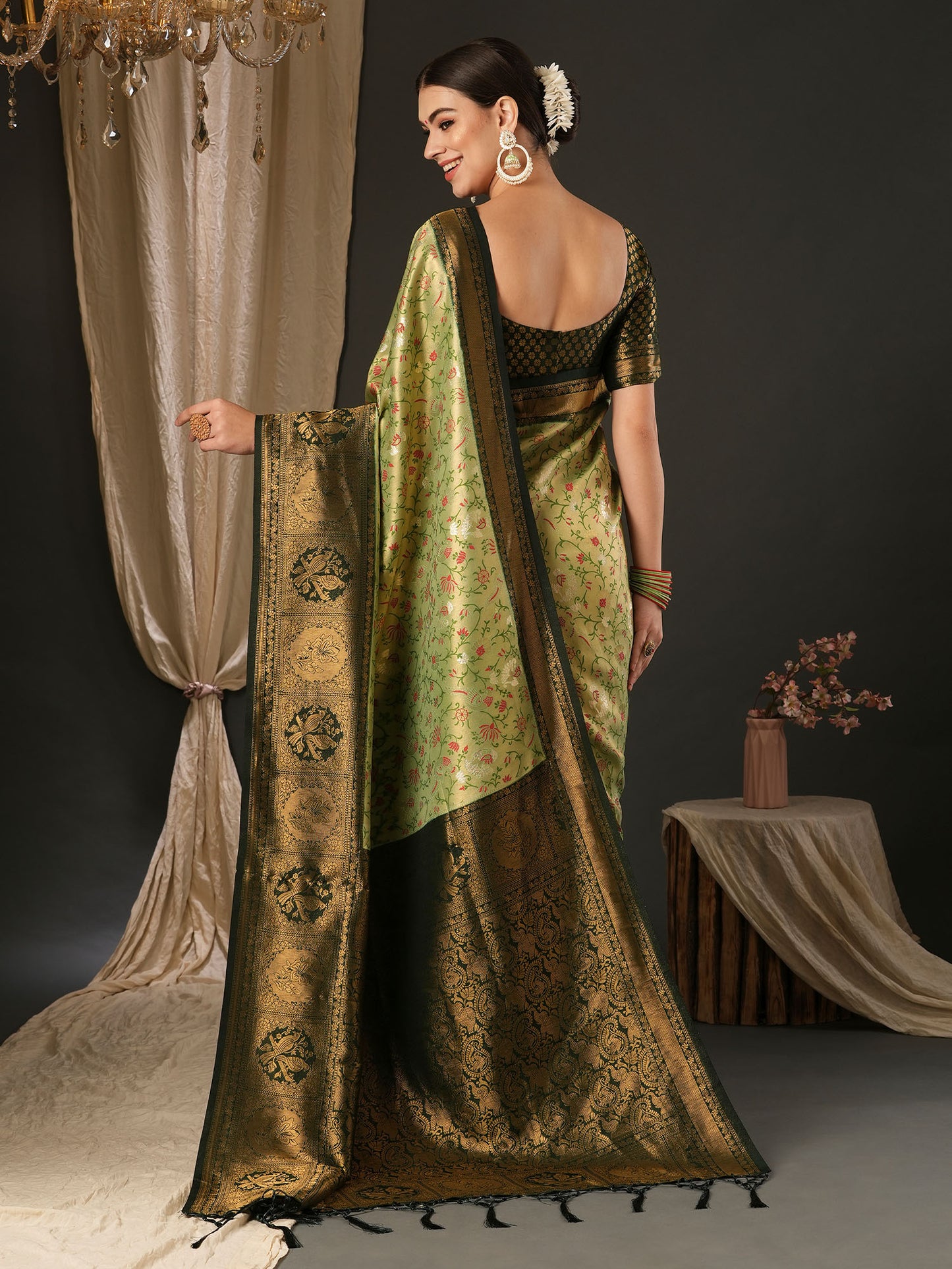 Women's Silk Blend Green Woven Design Designer Saree With Blouse Piece