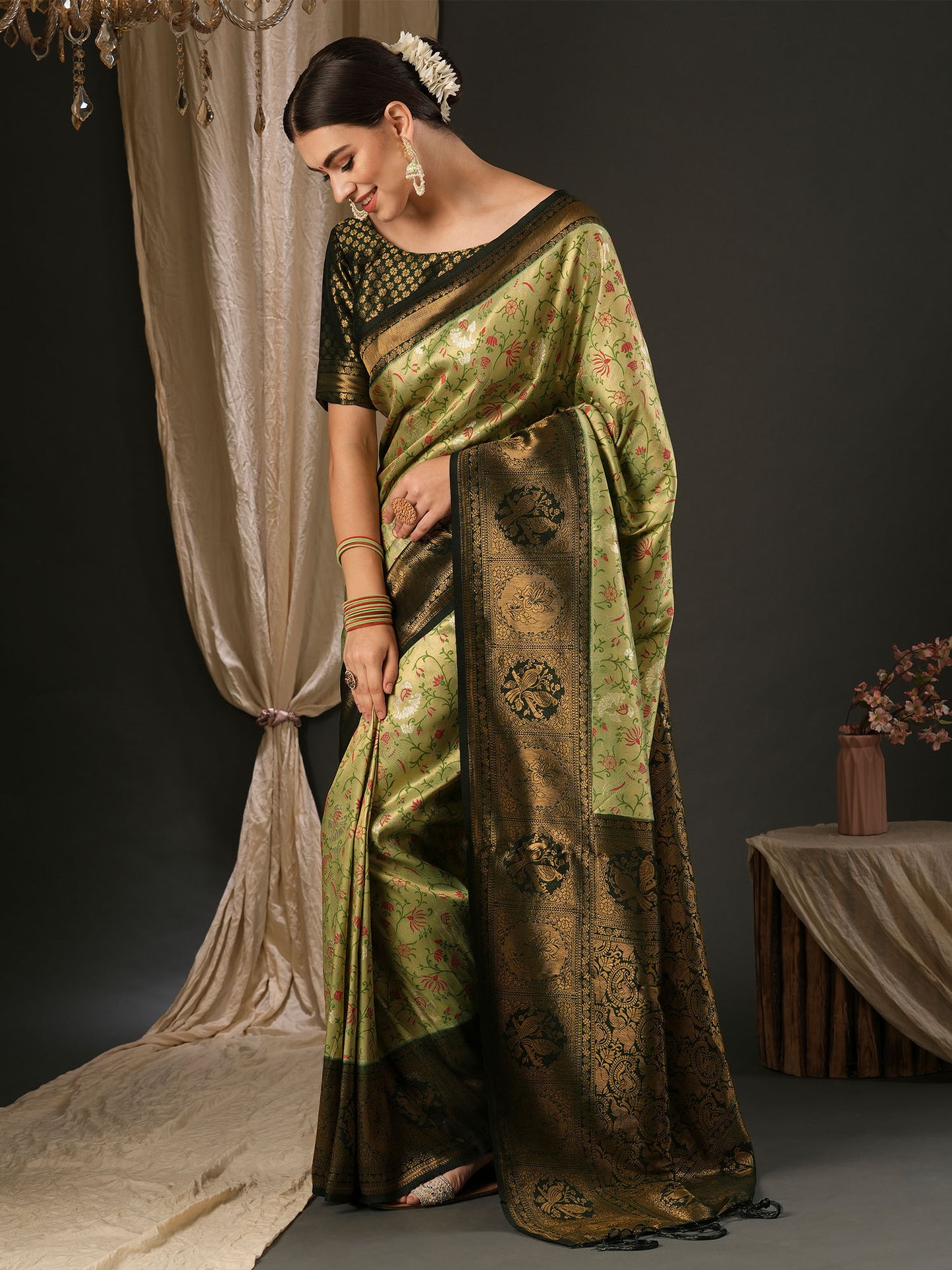 Women's Silk Blend Green Woven Design Designer Saree With Blouse Piece