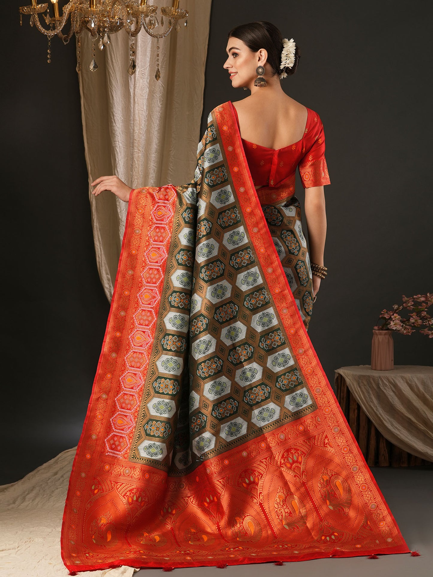 Women's Silk Blend Red Woven Design Designer Saree With Blouse Piece