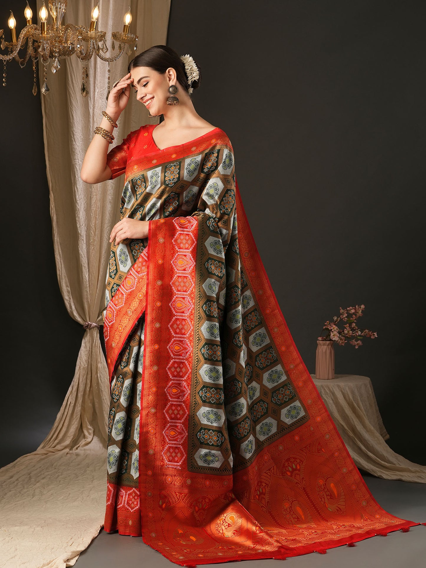 Women's Silk Blend Red Woven Design Designer Saree With Blouse Piece