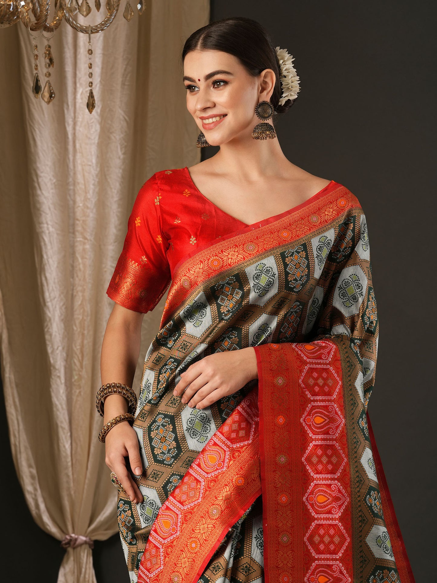 Women's Silk Blend Red Woven Design Designer Saree With Blouse Piece