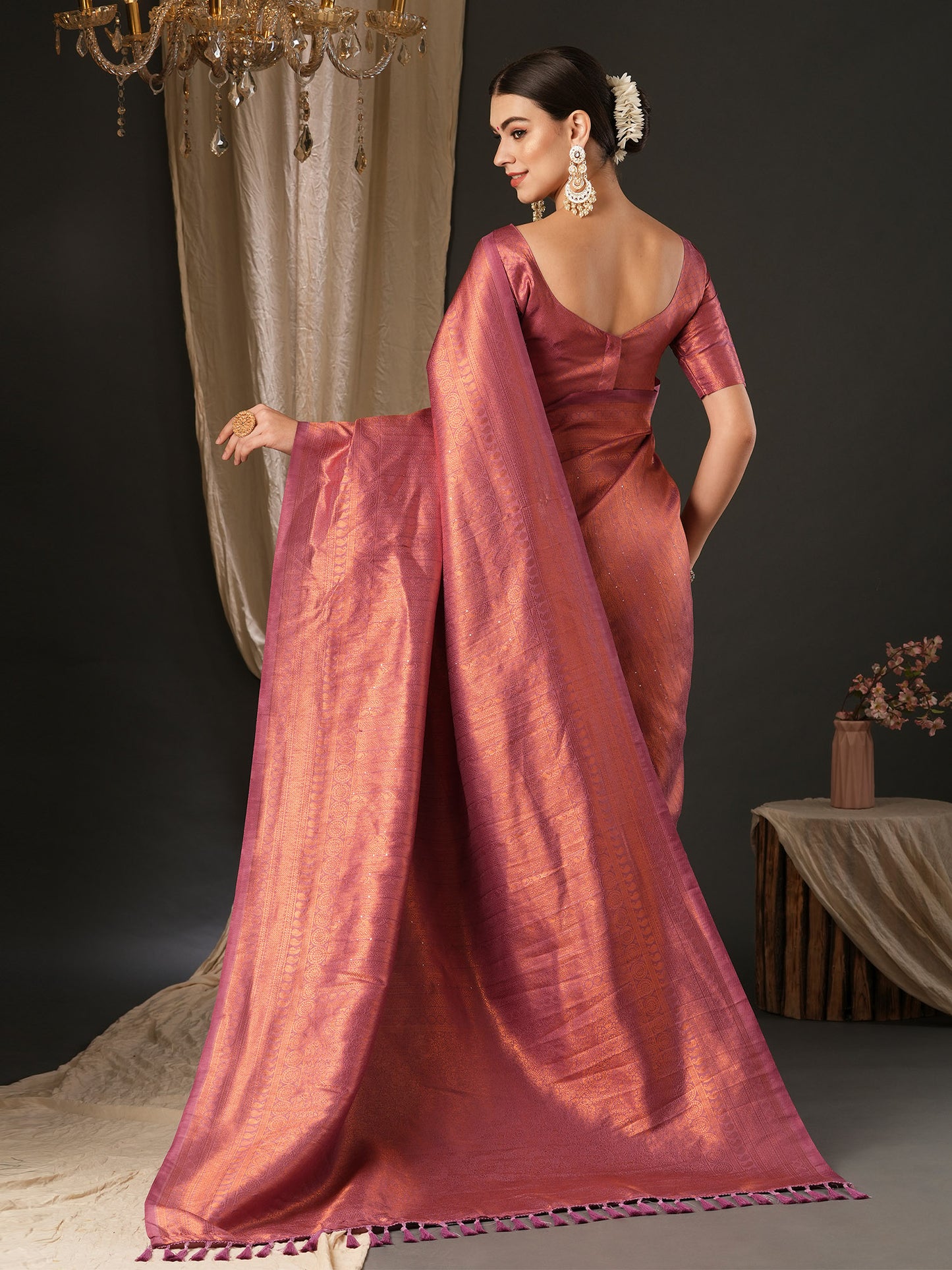 Women's Silk Blend Mauve Embellished Designer Saree With Blouse Piece