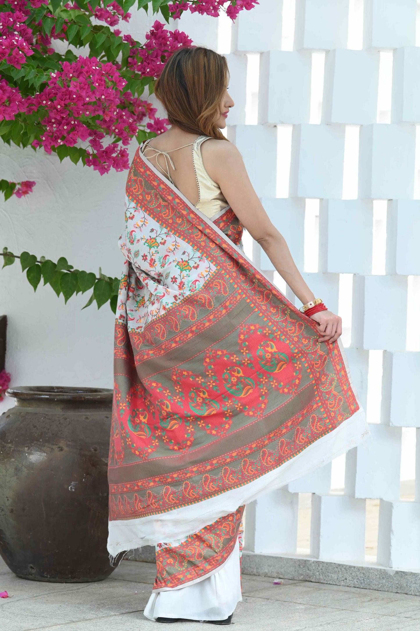 Dhiyona GR Women's Yashodha Swan White Jamewar Kashmiri Soft Modal Silk Saree