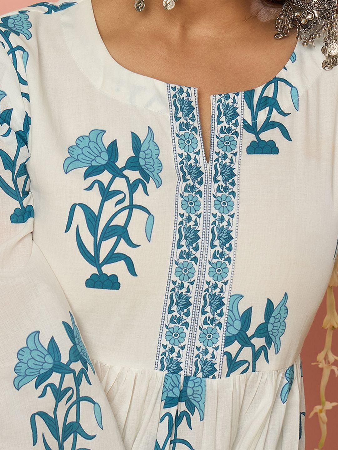 Women Floral Printed Empire Pure Cotton Kurta with Trousers