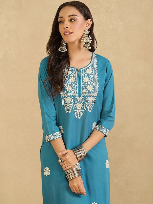 Women Ethnic Motifs Embroidered Regular Thread Work Kurta with Trousers