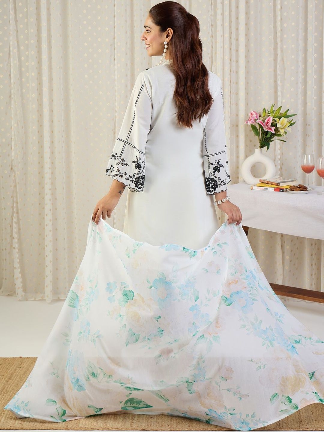 Women Floral Embroidered Regular Thread Work Cotton Kurta with Palazzos & Dupatta