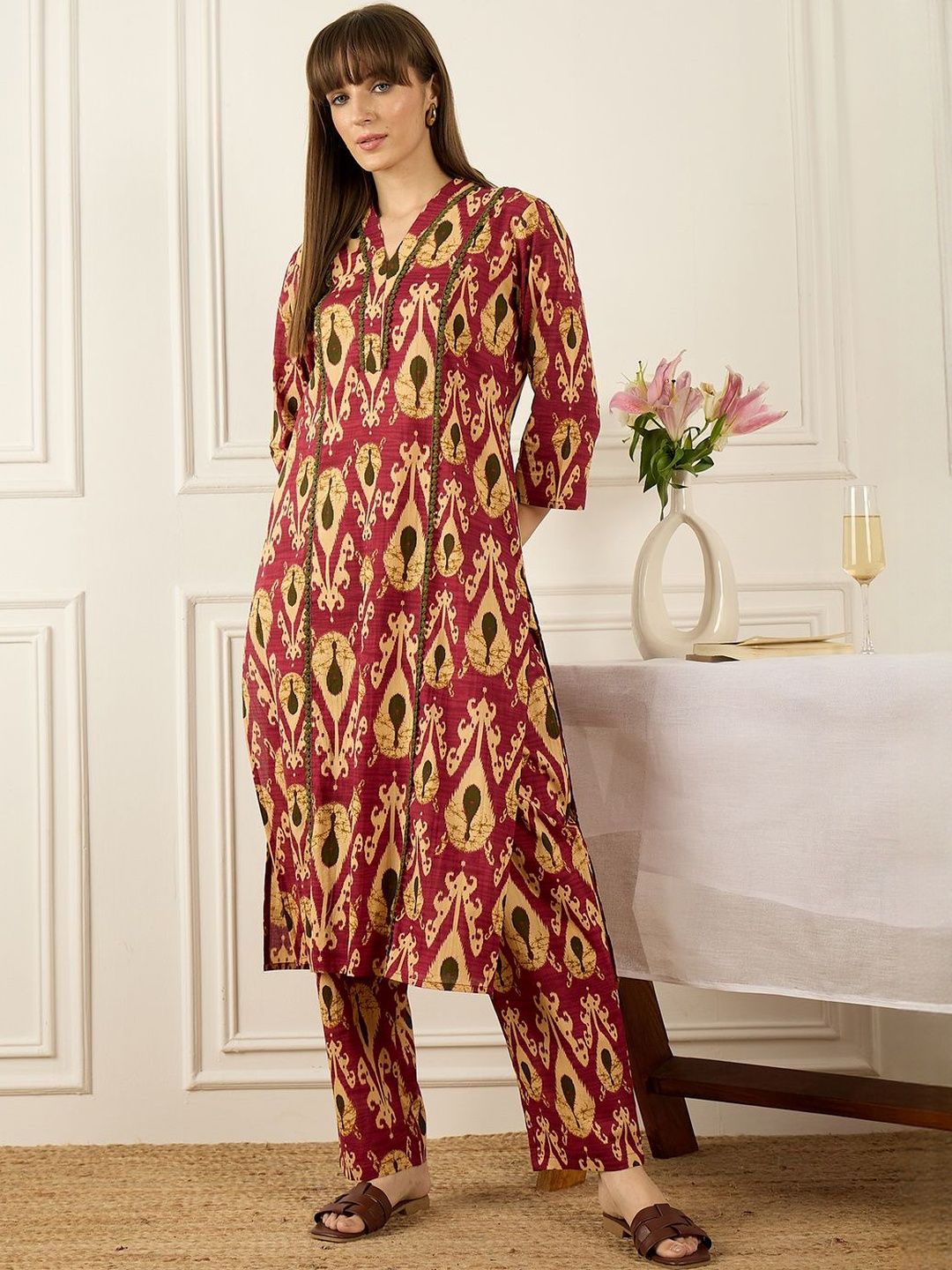 Dhiyona IE Printed V-Neck Three-Quarter Sleeves Pure Cotton Top With Trousers