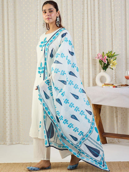 Ethnic Motifs Embroidered Thread Work Pure Cotton Kurta With Trousers & Dupatta