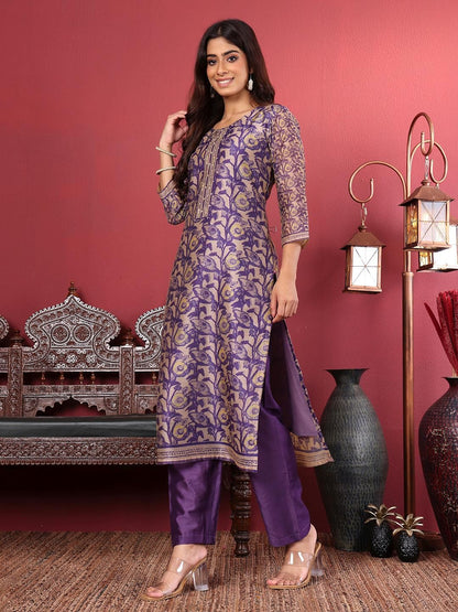 Dhiyona VA Women'sPurple Floral Printed Beads and Stones Chanderi Silk Kurta with Trousers & Dupatta