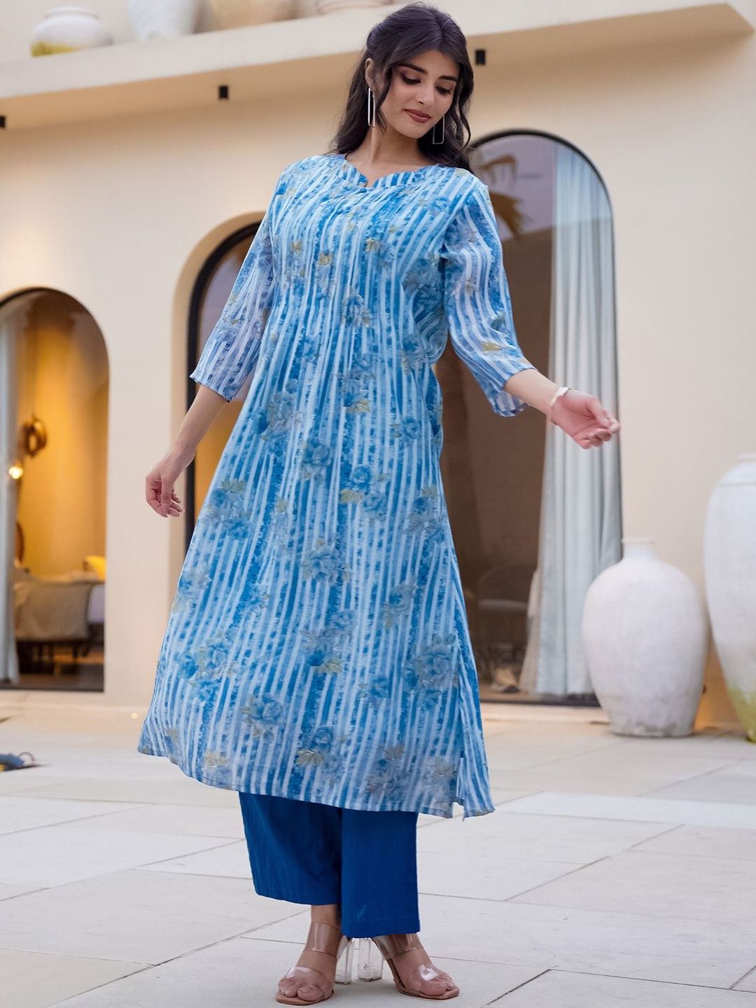 Floral Printed Regular Mandarin Collar Sequinned Pure Cotton Kurta With Trousers