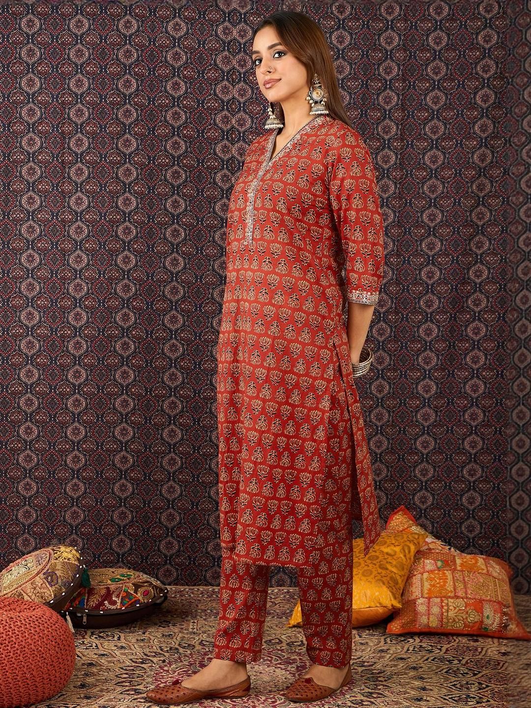 Dhiyona IE Floral Printed V-Neck Pure Cotton Tunic With Trousers