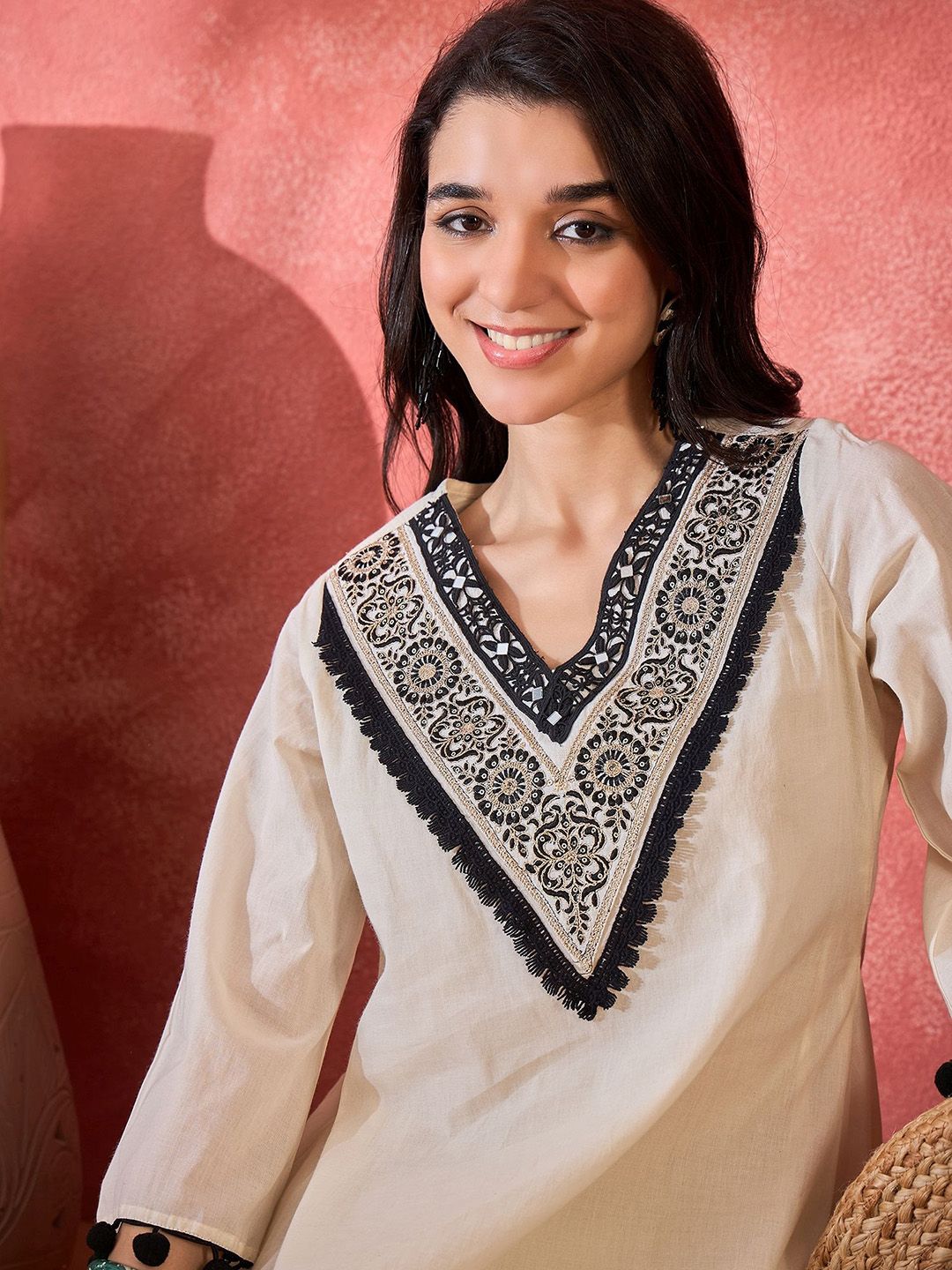 Dhiyona SN Women's Floral Embroidered V-Neck A-Line Kurta With Dhoti Pant & Bag