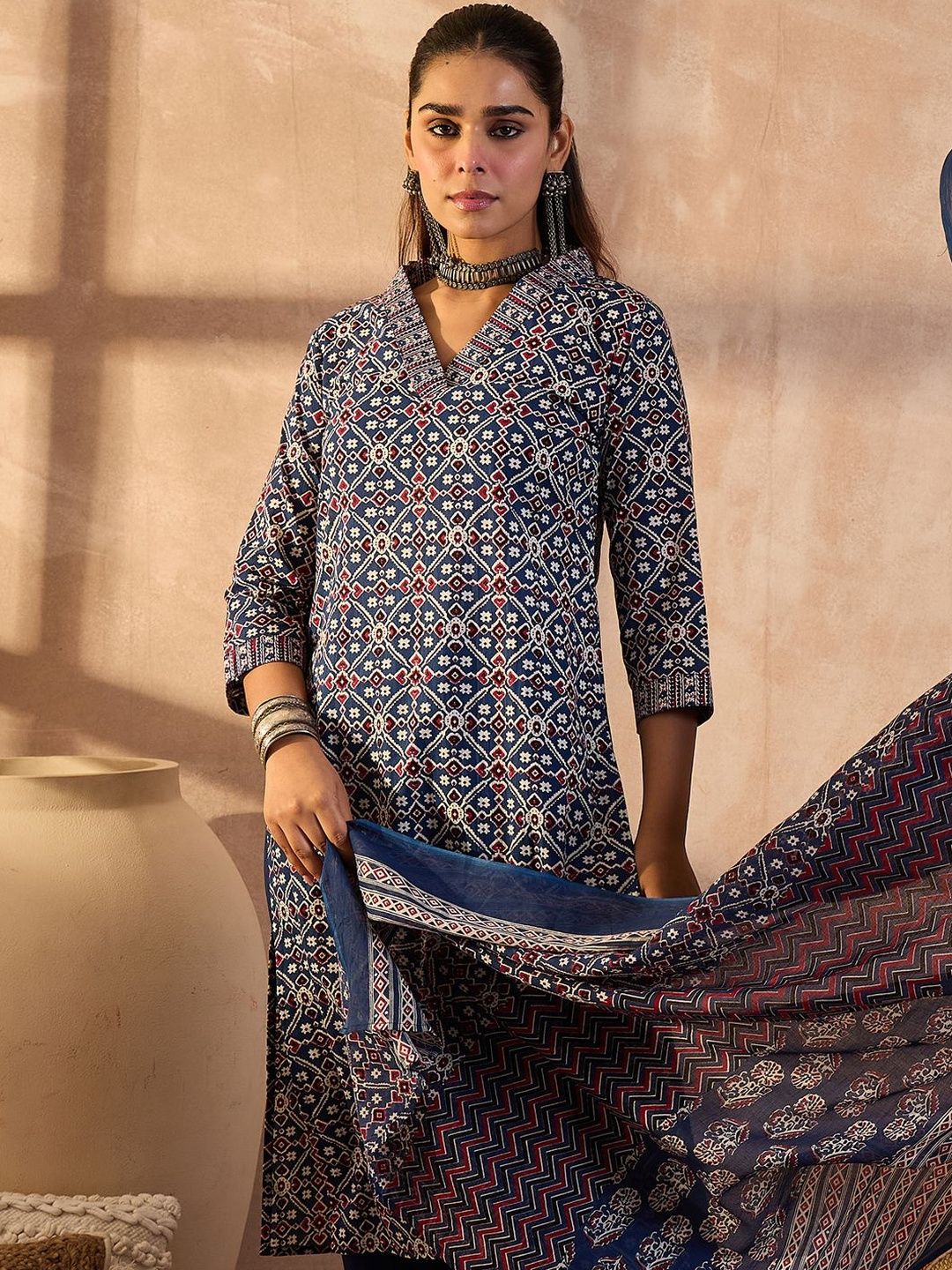 Women Ethnic Motifs Printed Cotton Kurta with Trousers & Dupatta