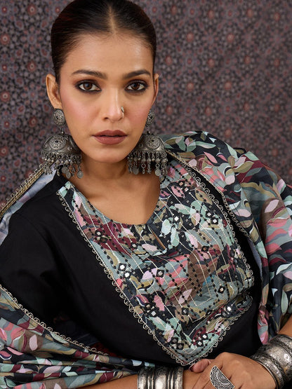 Women Floral Embroidered Regular Mirror Work Kurta with Trousers & With Dupatta