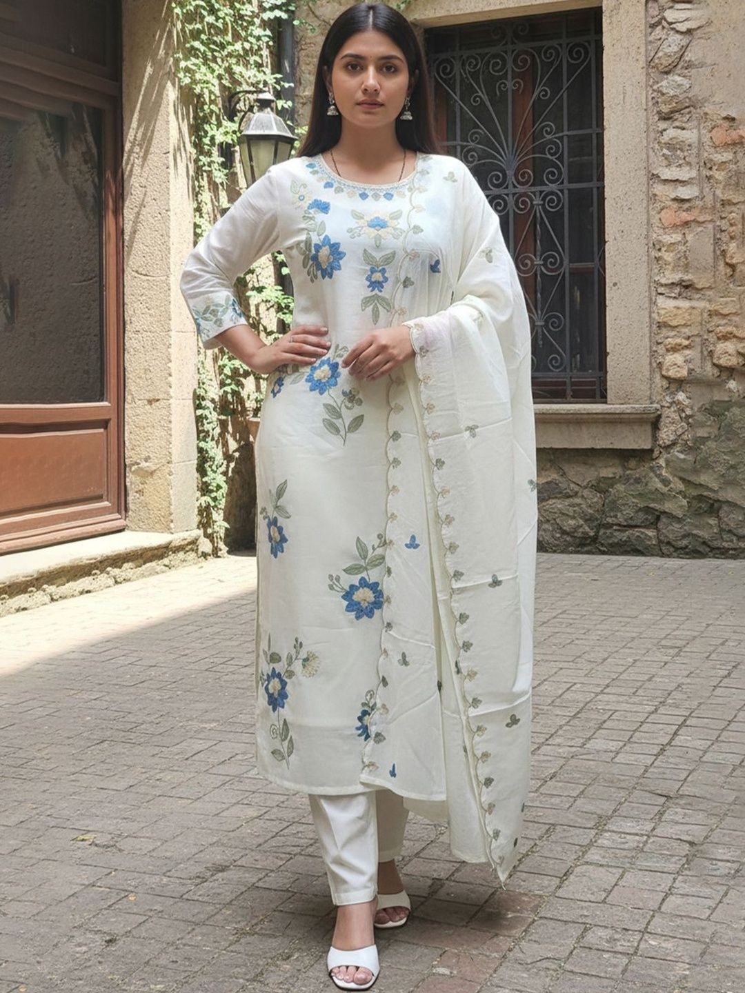 Women Pure Cotton Floral Embroidered Kurta Set With Trousers & Dupatta
