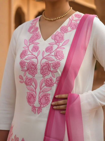 Women Floral Embroidered Thread Work Kurta with Trousers & Dupatta