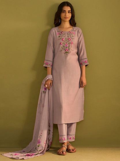 Floral Embroidered Straight Thread Work Kurta With Trousers And Dupatta