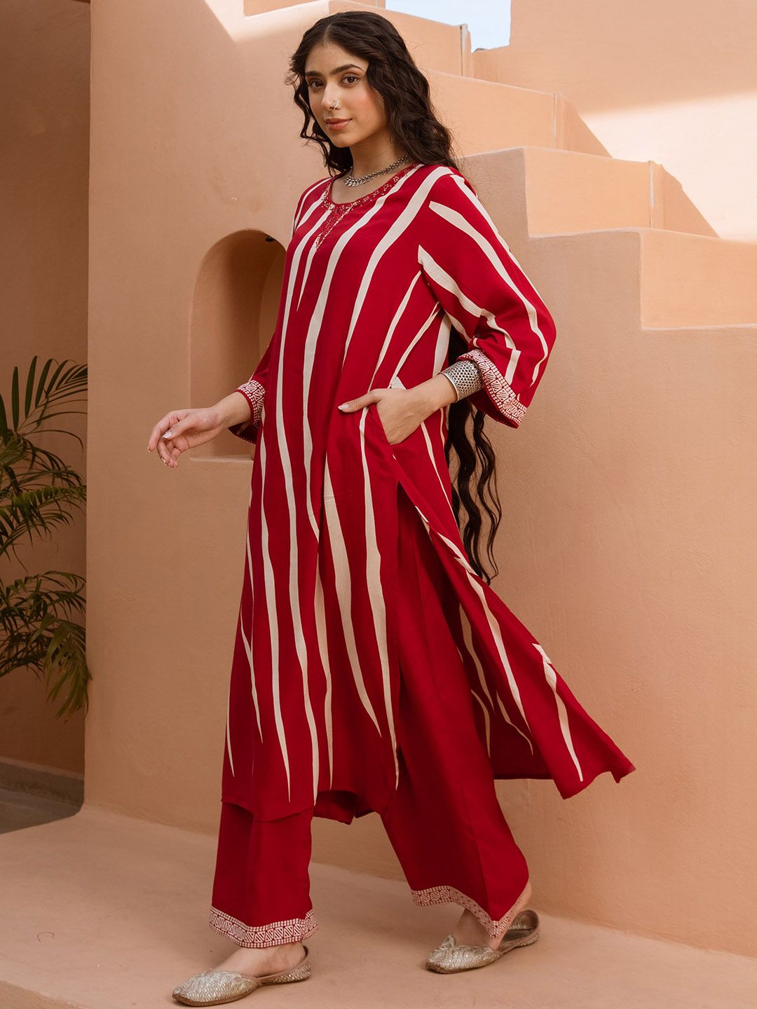 Dhiyona SN Women's Striped Kurta with Palazzo