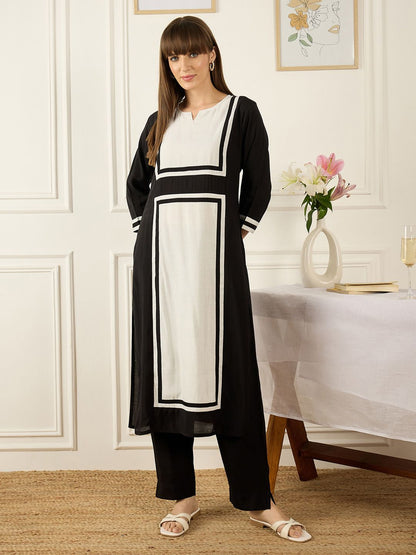 Dhiyona IE Colourblocked Round-Neck Three-Quarter Sleeves Tunic And Trousers