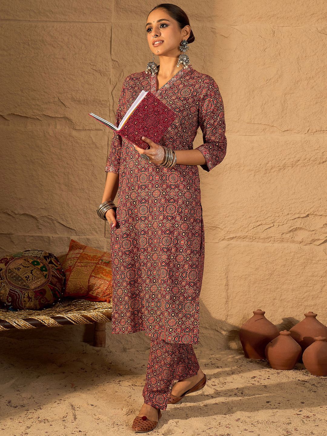 Women Ethnic Motifs Printed Pure Cotton Kurta with Trouser
