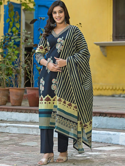 Dhiyona VA Women's Printed Regular Gotta Patti Pure Cotton Kurta with Trousers & With Dupatta
