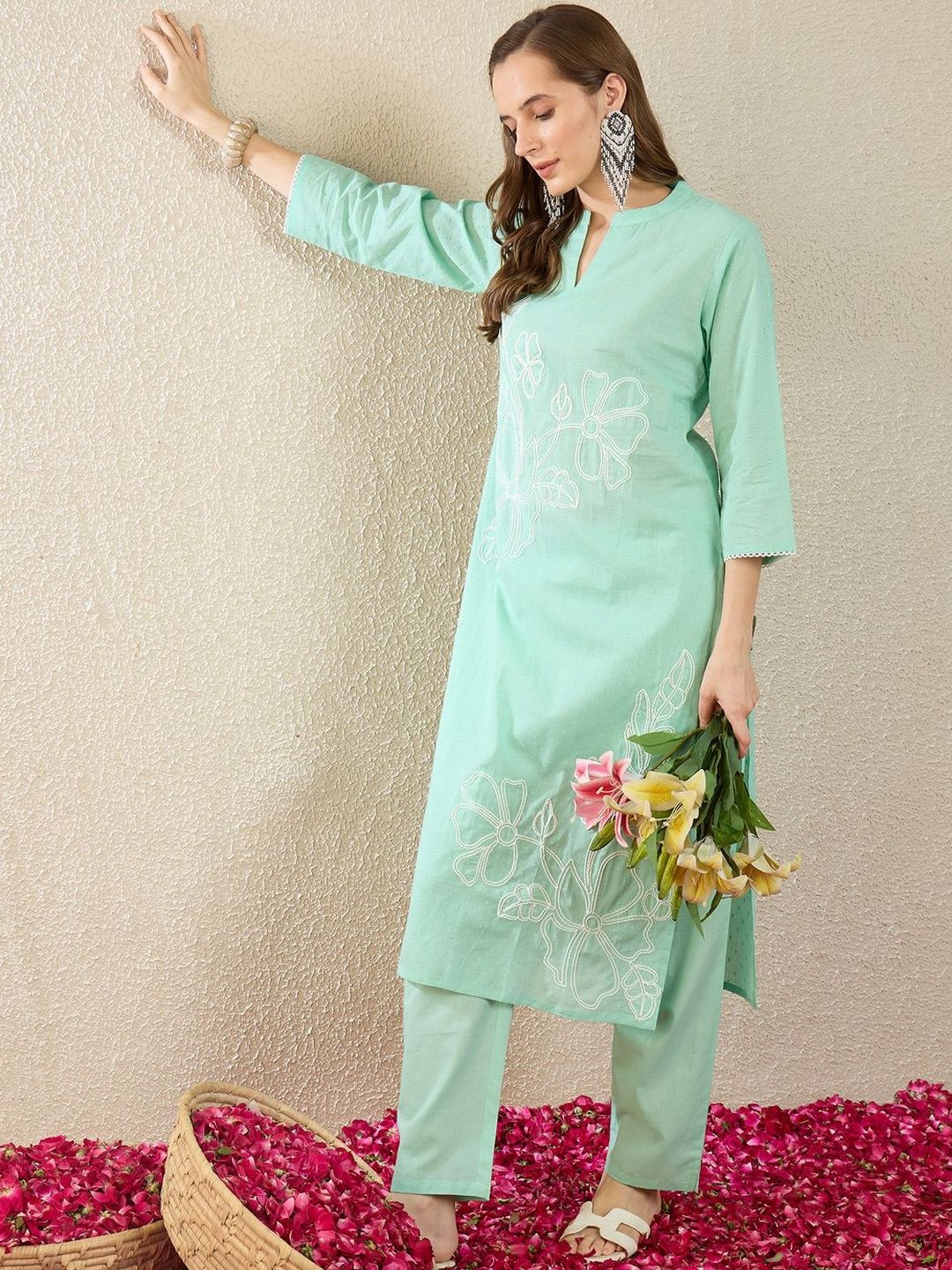 Dhiyona IE Embroidered Mandarin Collar Three-Quarter Sleeves Pure Cotton Tunic And Trousers
