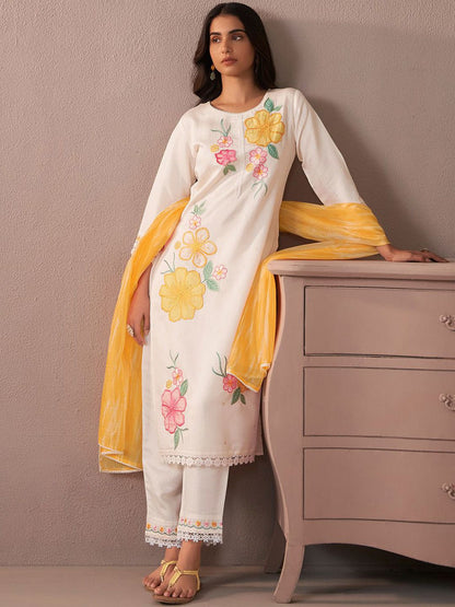 Women Floral Embroidered Regular Thread Work Kurta with Trousers & With Dupatta