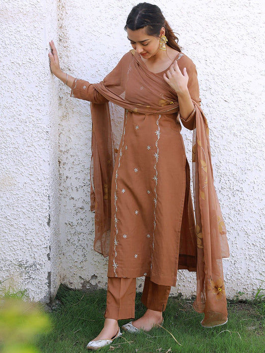 Dhiyona KL Women Floral Embroidered Regular Kurta with Trousers & With Dupatta