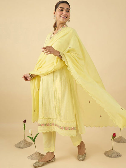 Women Floral Embroidered Cotton Kurta with Trousers & Dupatta