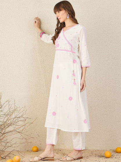Women Floral Embroidered Cotton A-Line Kurta with Trousers