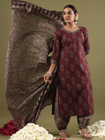 Dhiyona IE Women Floral Printed Regular Pure Cotton Kurta with Salwar & With Dupatta