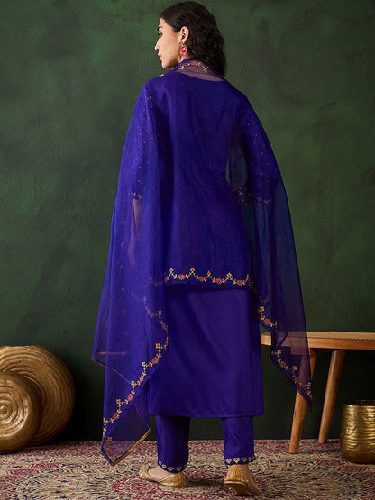 Dhiyona SN Women's Floral Embroidered A Line Kurta & Trouser With Dupatta