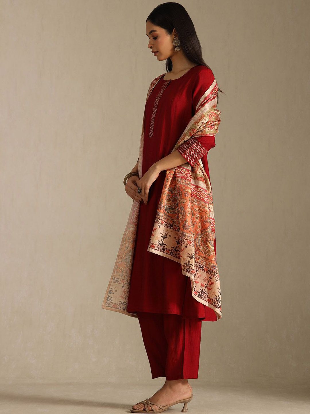 Dhiyona SO Women's Women Woven Design Regular Kurta & Trouser With Dupatta