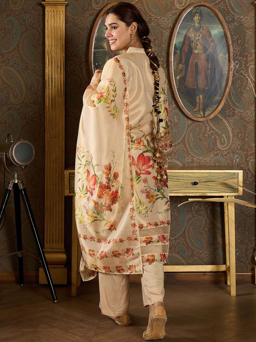 Dhiyona IE Floral Printed V Neck Kurta With Trousers & Dupatta