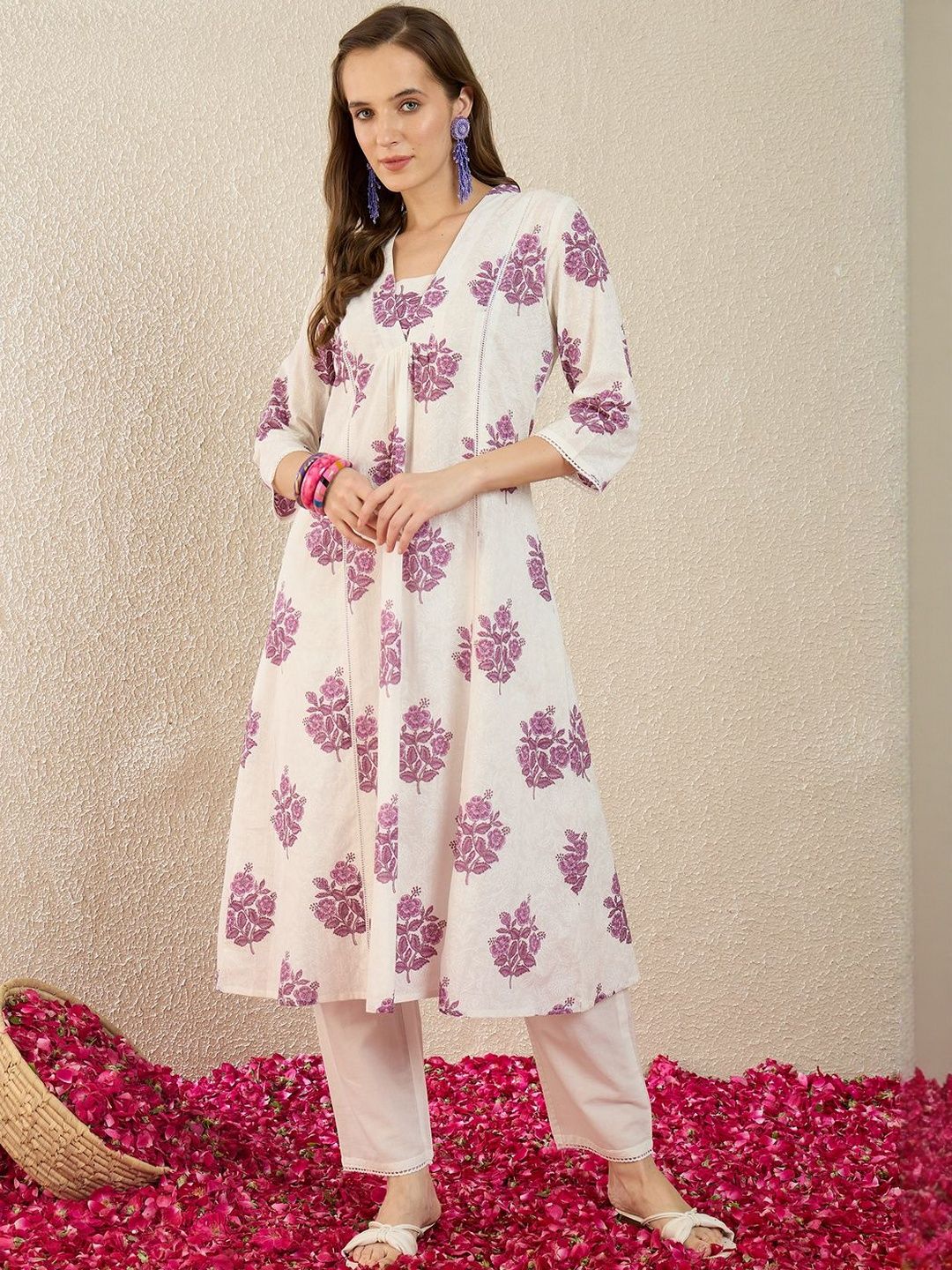 Women Floral Printed Pleated Pure Cotton Kurta with Trousers