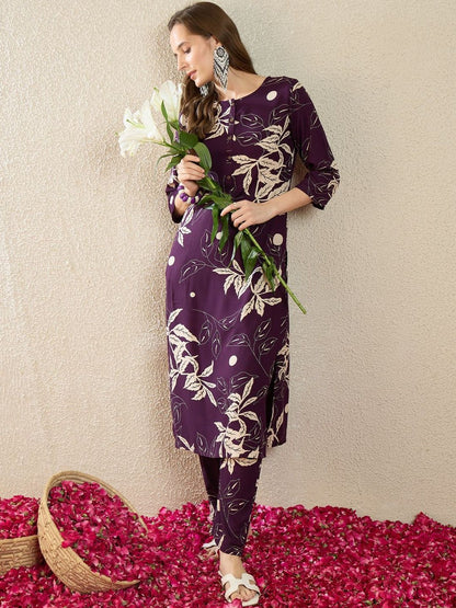 Women Floral Printed Regular Kurta with Trousers
